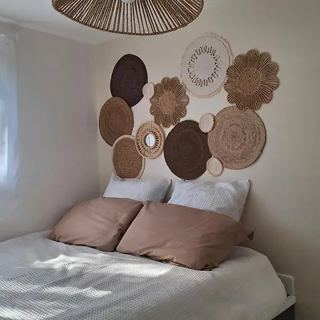 Dans Maison
